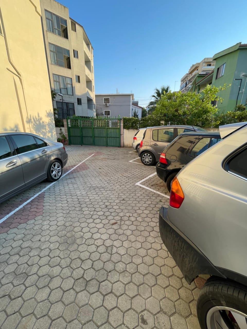 Festim hotel Bed and Breakfast in Tirana County, Albania