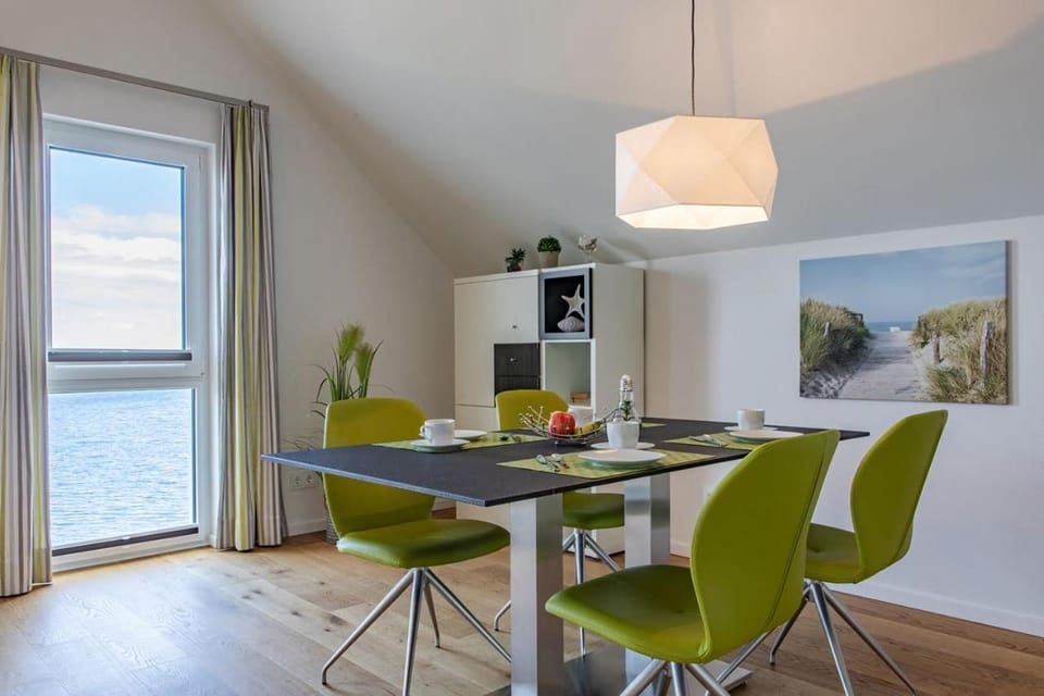 Living room, Seating area, Dining area, Lake view