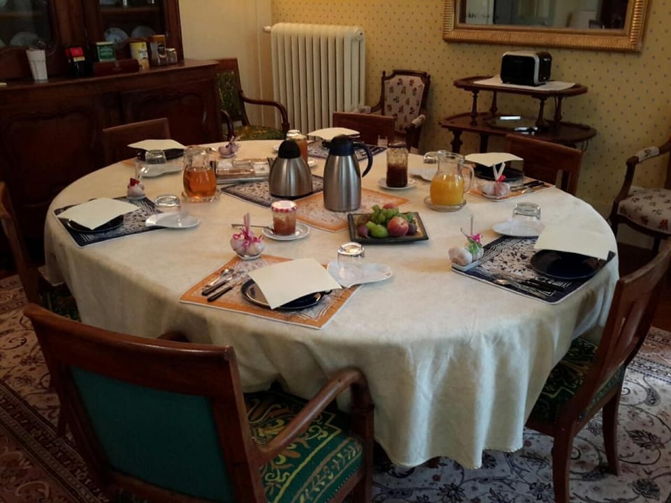 Breakfast, Continental breakfast
