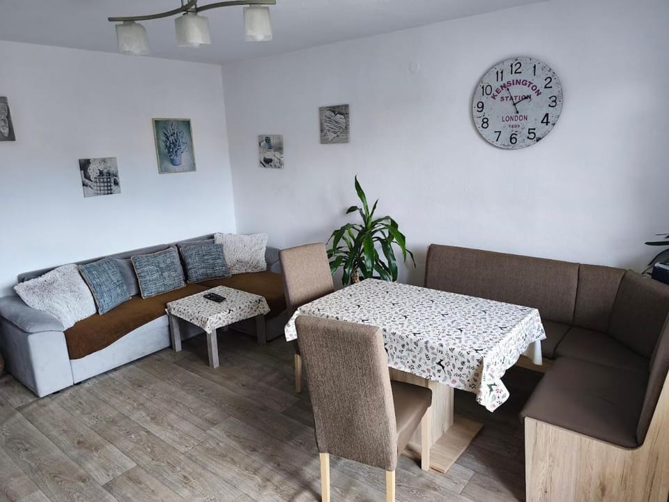 TV and multimedia, Balcony/Terrace, microwave, toaster