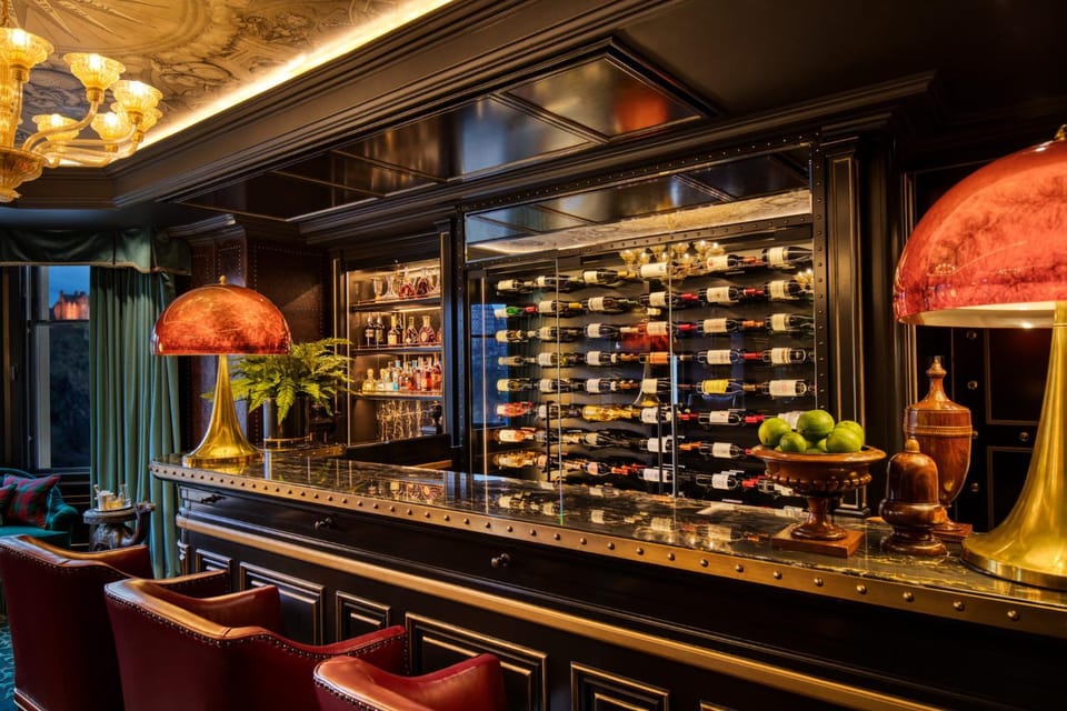 Lounge or bar