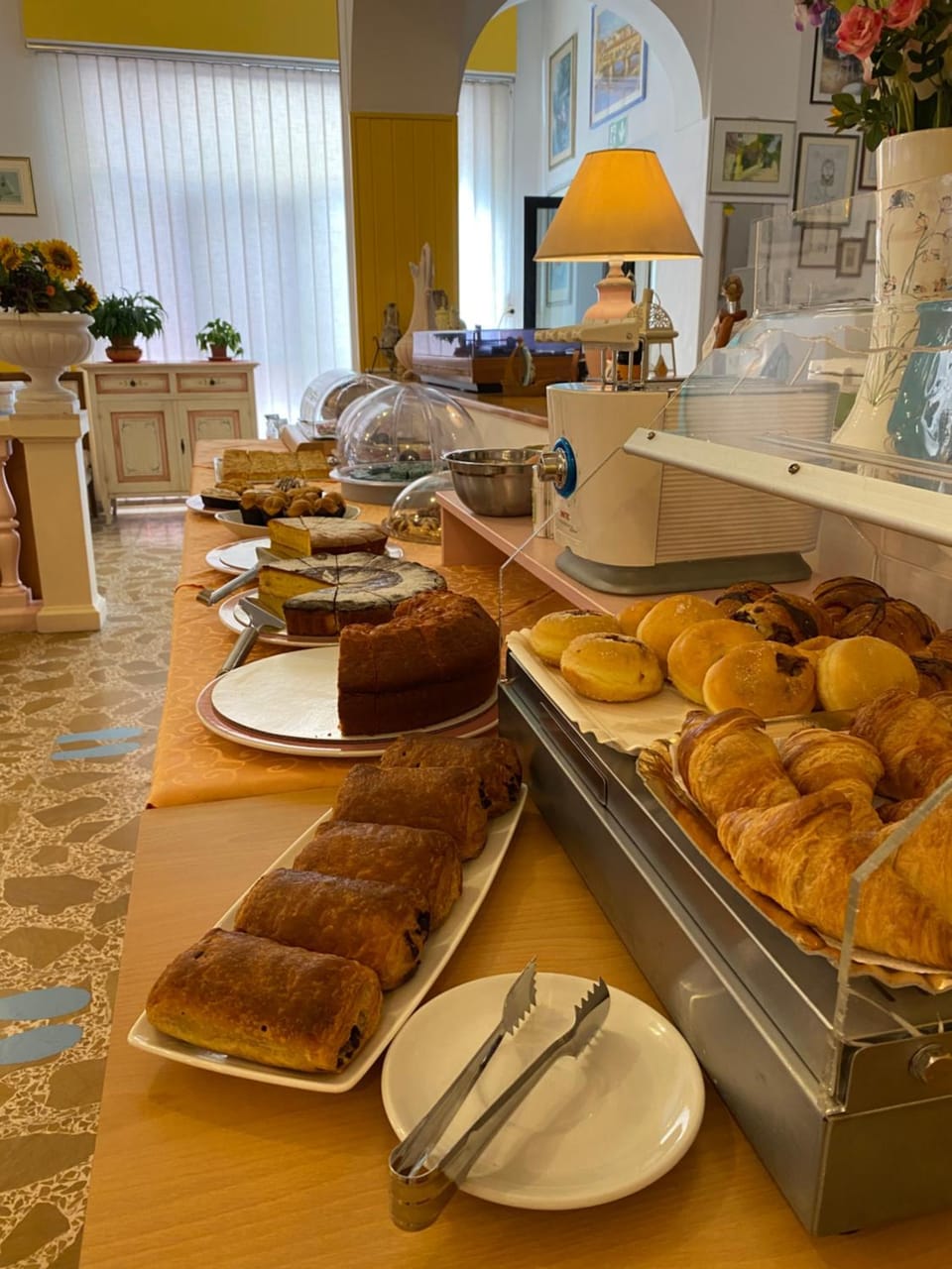 Buffet breakfast