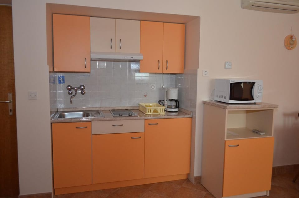 Communal kitchen