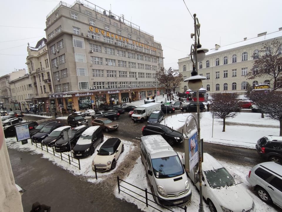 Апартаменти без вимикань світла в центрі Apartment in Lviv