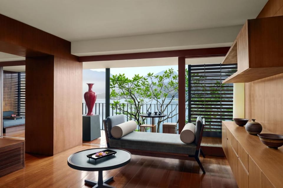 Natural landscape, View (from property/room), Balcony/Terrace, Living room