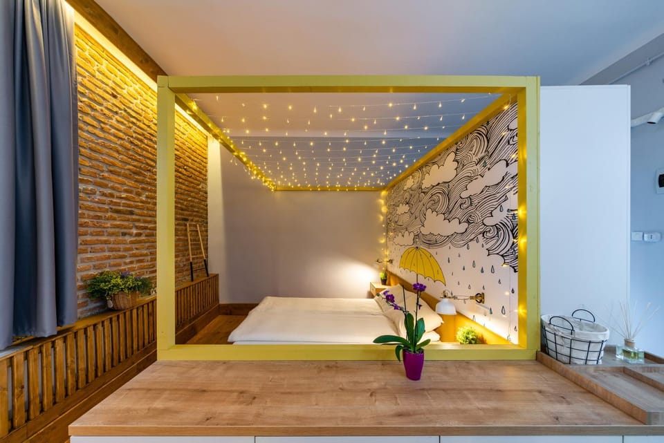 Bed, Bedroom