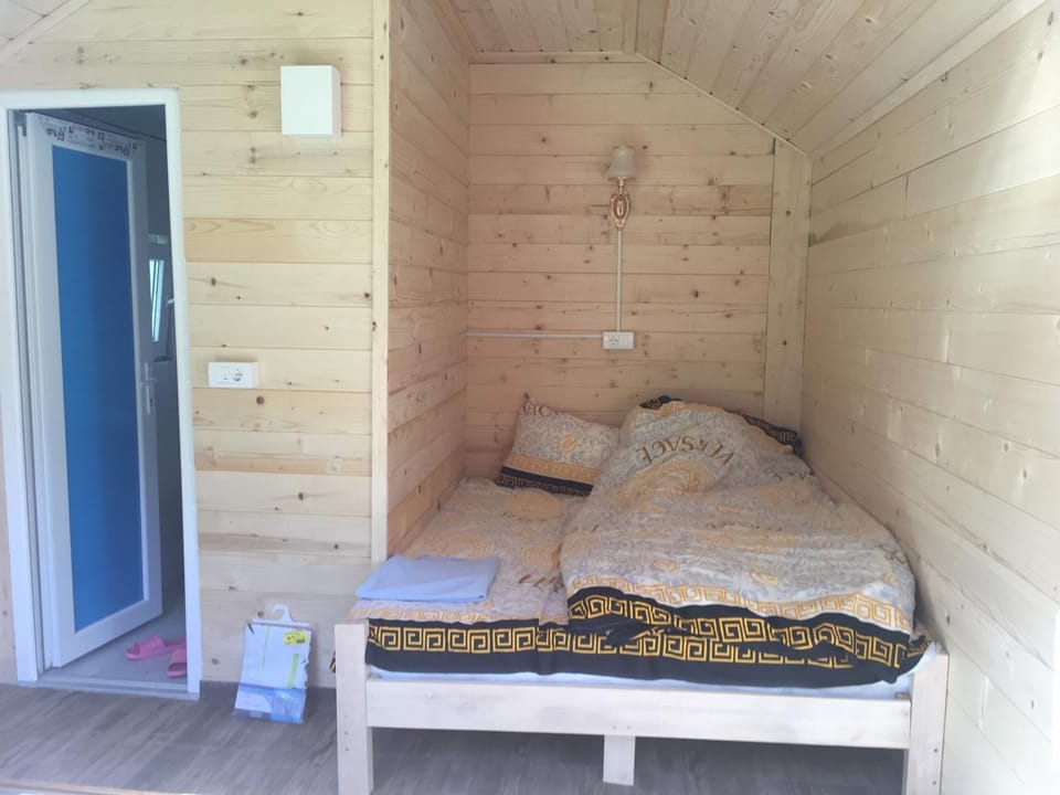 Bungalows Oaza Chalet in Montenegro