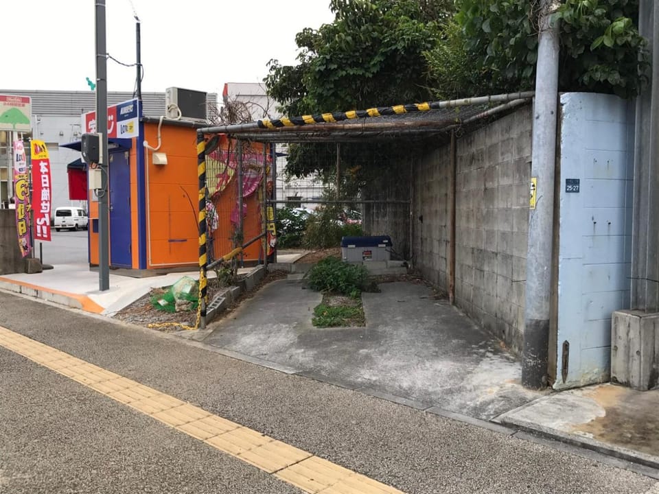 Facade/entrance, Other, On site