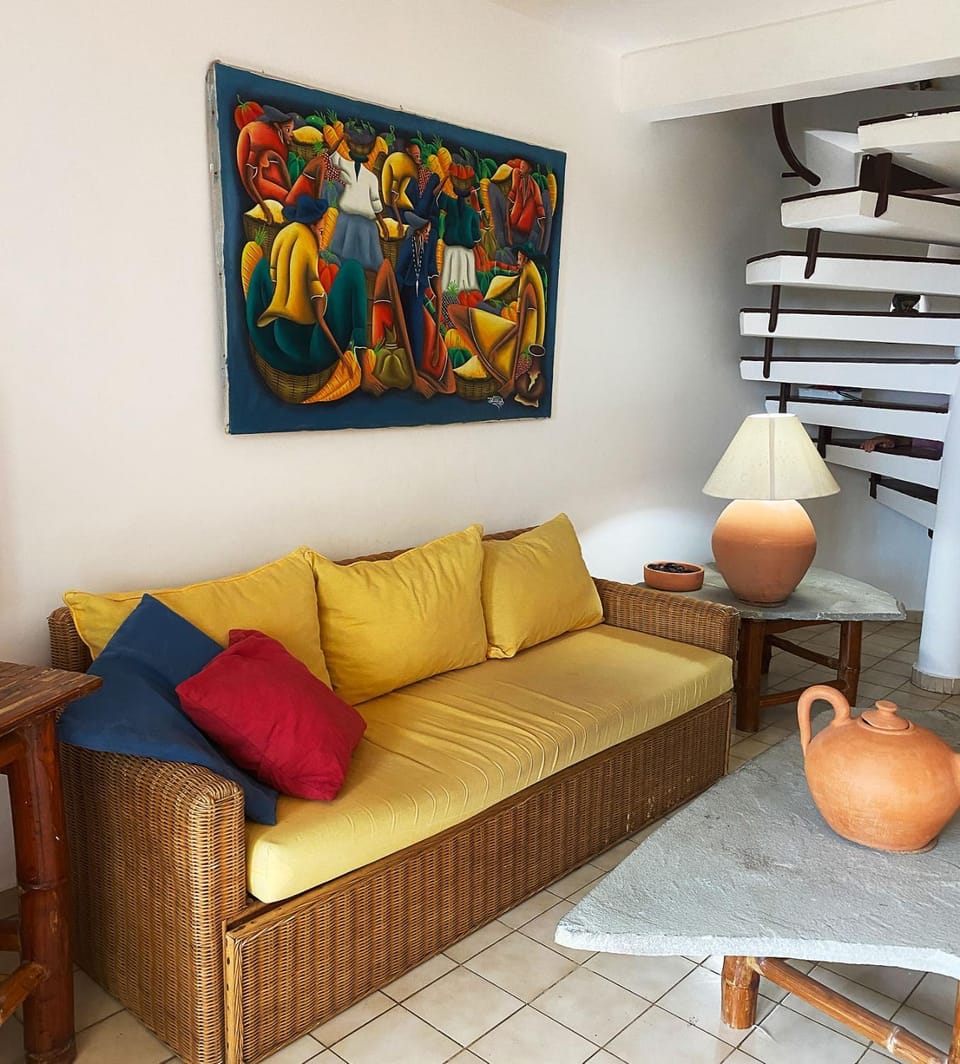 Living room, Seating area