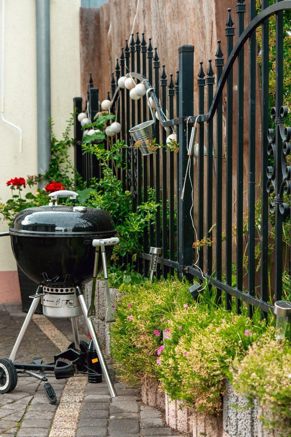Patio, BBQ facilities
