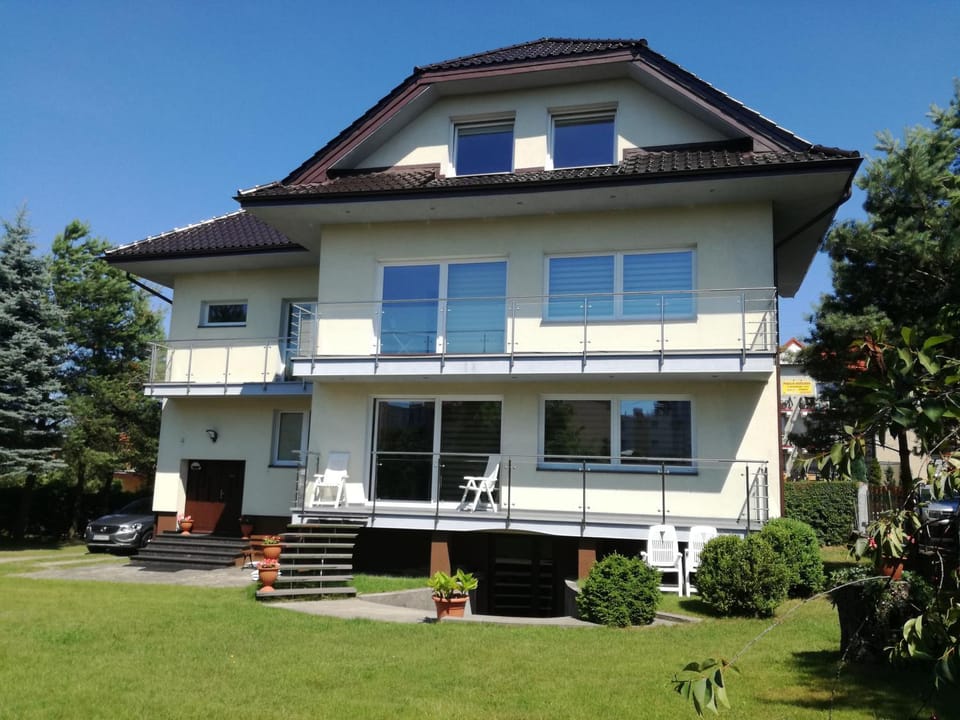 Property building, Garden, Area and facilities
