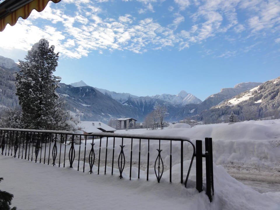 Natural landscape, Winter, Mountain view