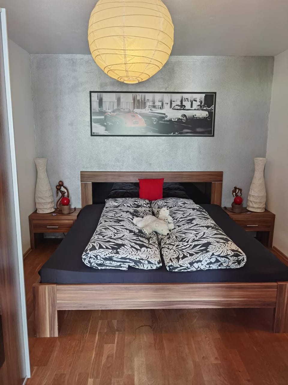 TV and multimedia, Photo of the whole room, Bedroom
