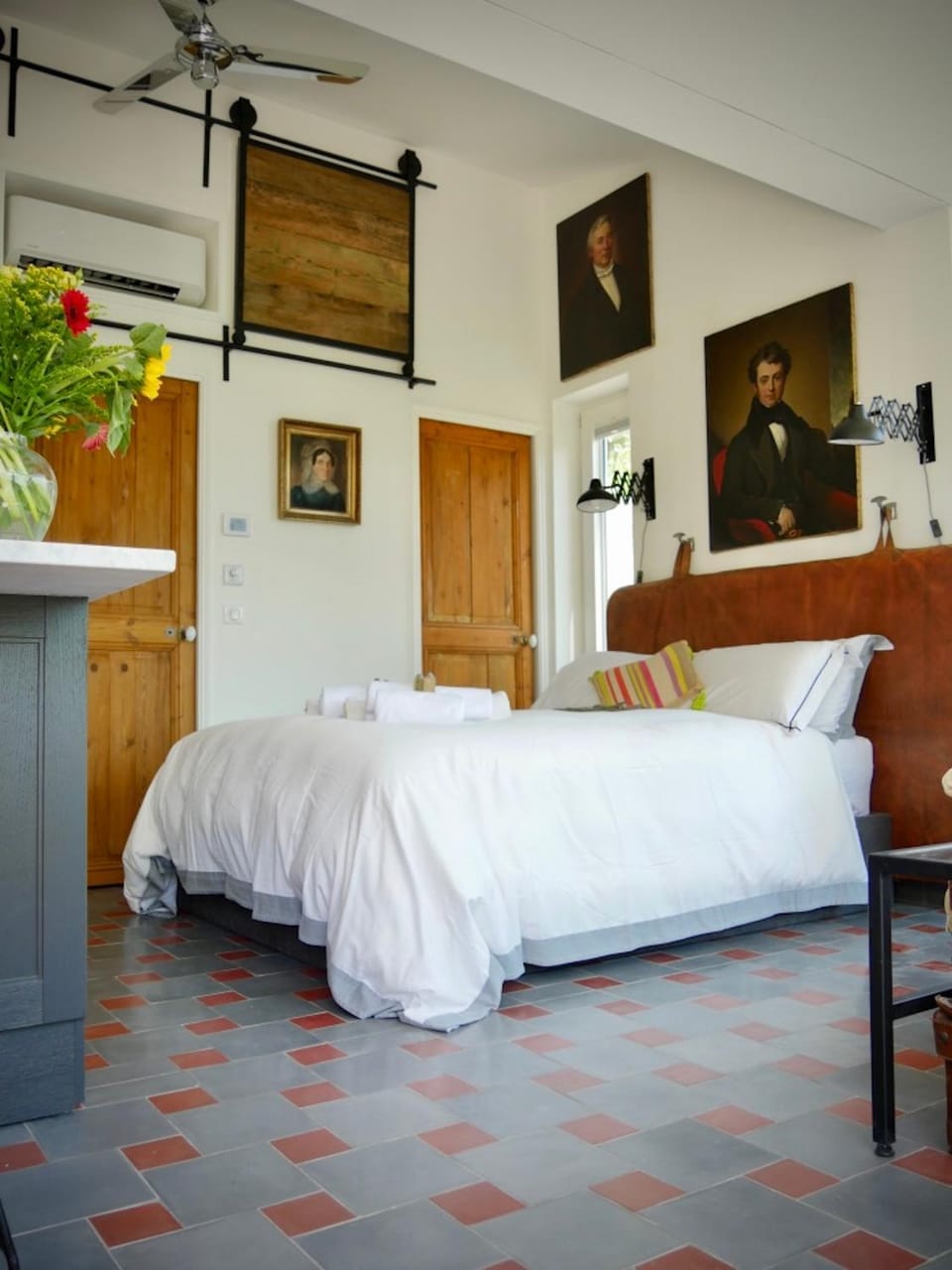 Living room, Bedroom