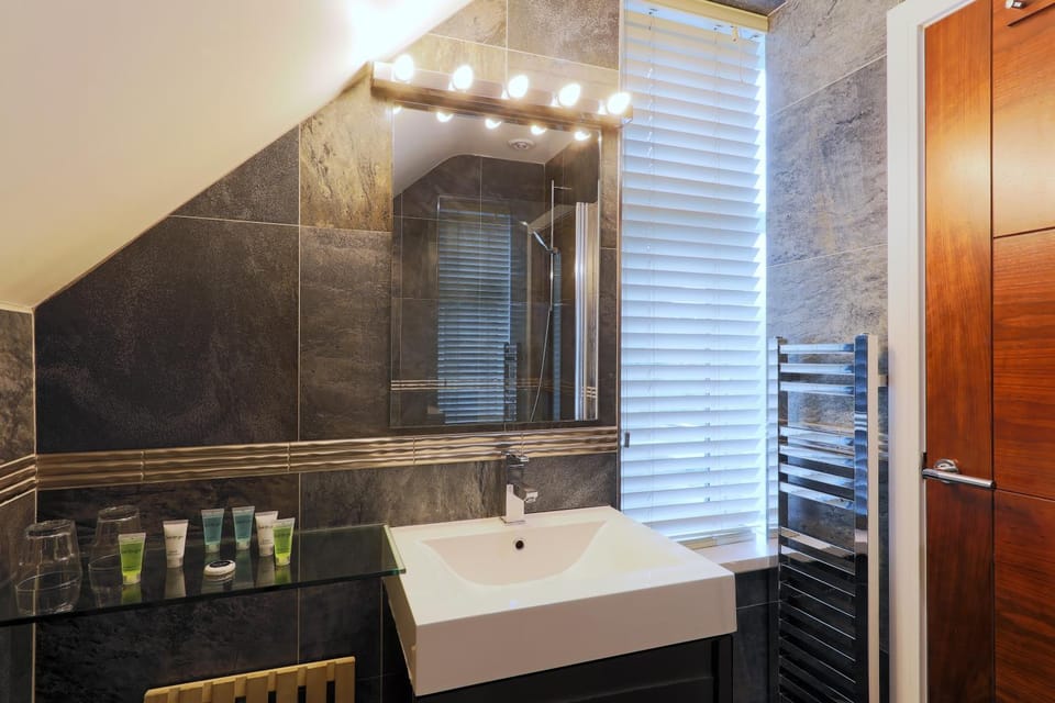 Stay 2a Boutique Rooms Bed and Breakfast in Folkestone