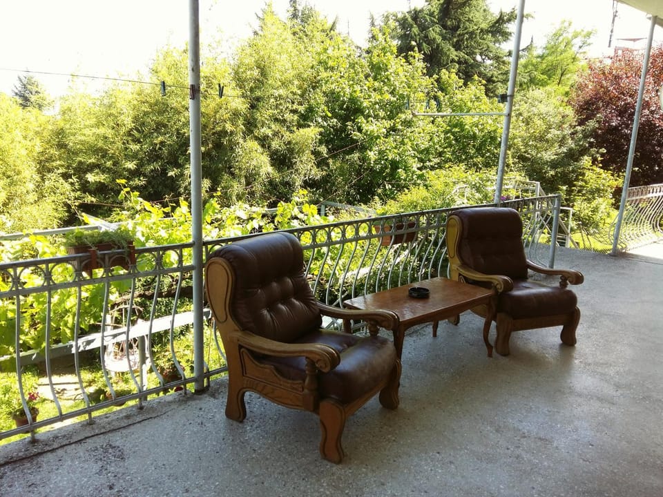 Patio, Day, Garden, View (from property/room), Balcony/Terrace, Seating area