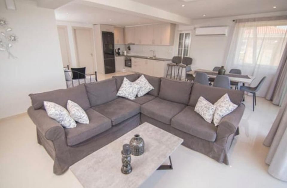 Panorama Pool Resort Apartment in Messenia