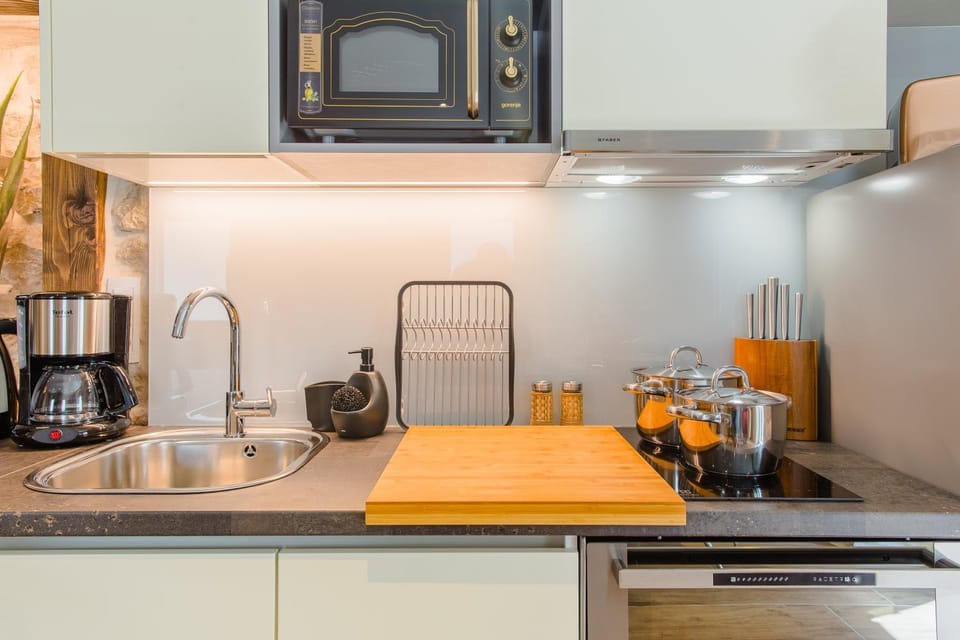 Coffee/tea facilities, Kitchen or kitchenette
