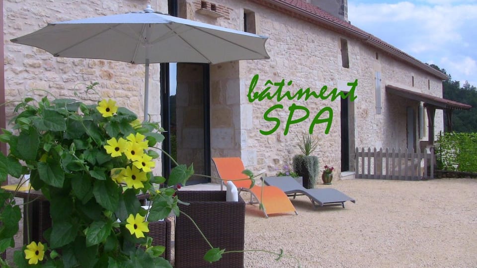 Property building, Facade/entrance, Spa and wellness centre/facilities, sunbed
