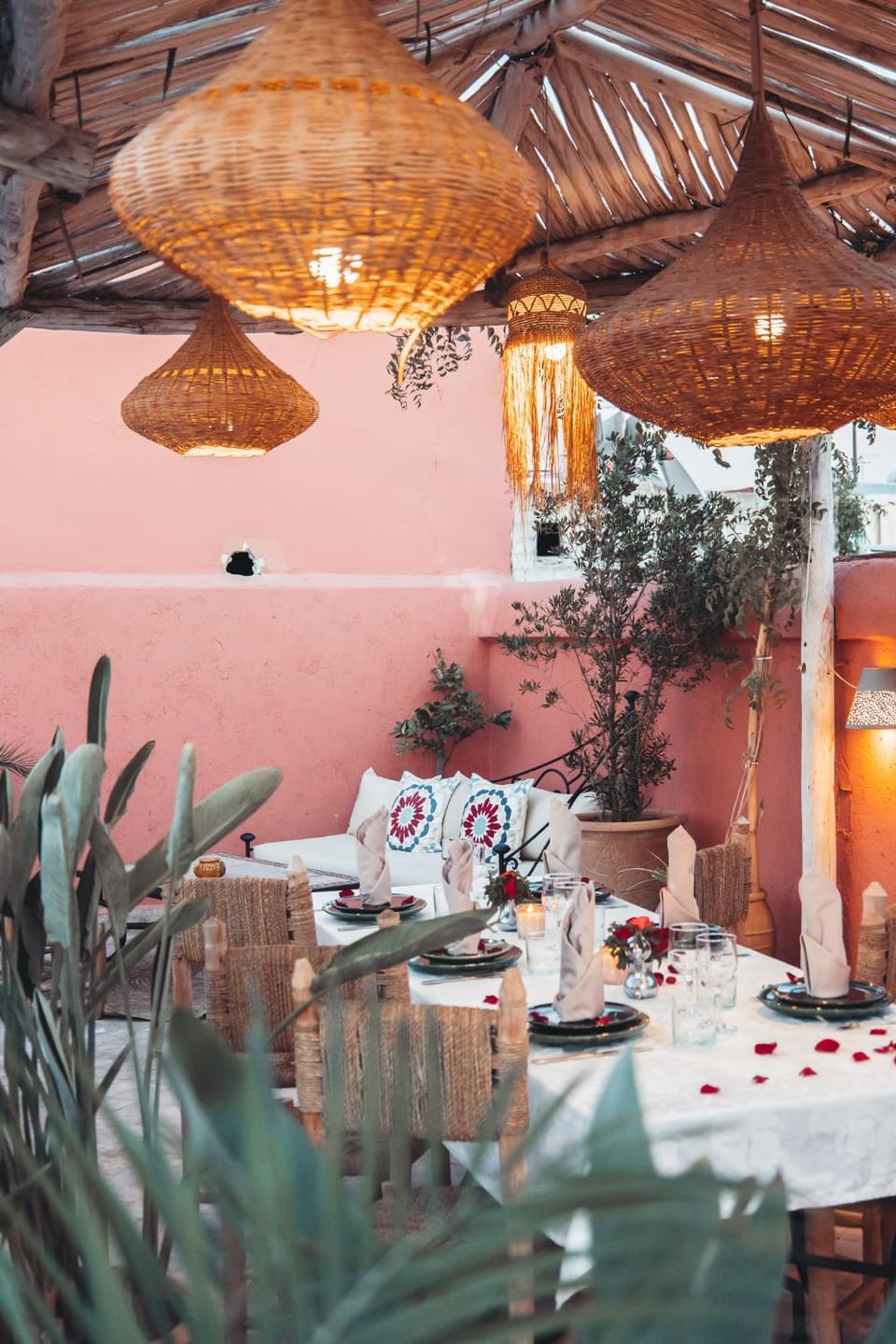 Patio, Restaurant/places to eat, Garden, Dinner, group of guests