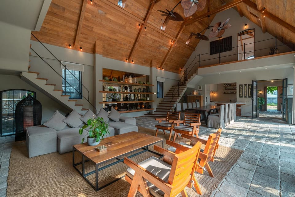 Villa Taijasa - Luxury 5BR Villa with 20m Pool Villa in North Kuta