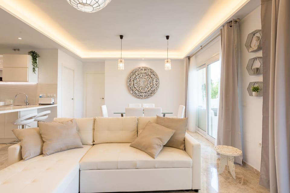 Kitchen or kitchenette, Living room, Seating area