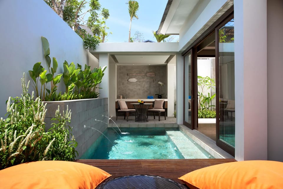 Swimming pool