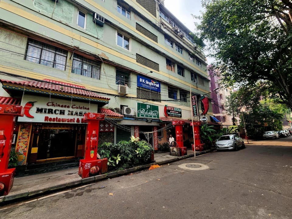 Facade/entrance