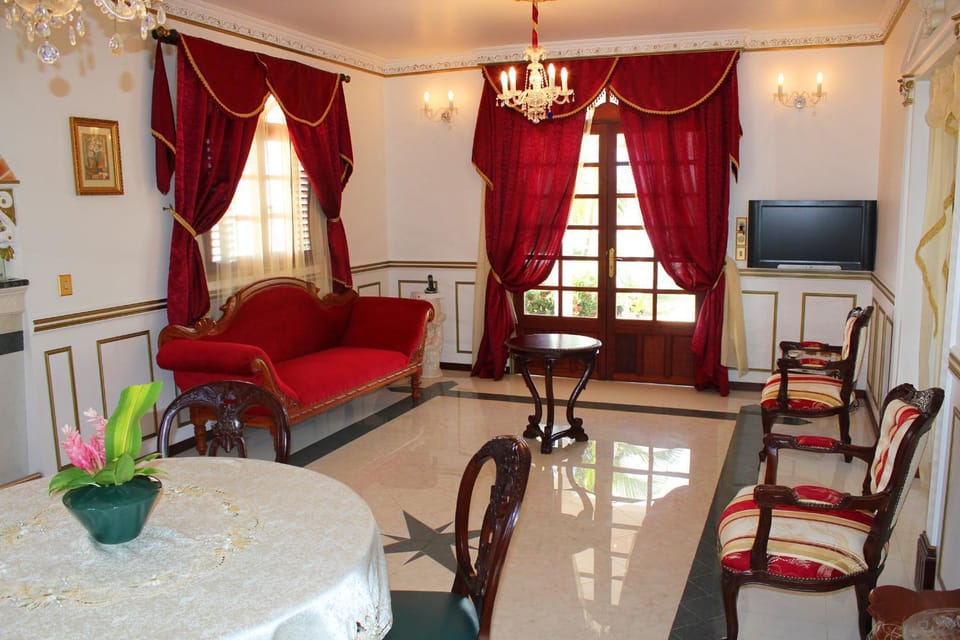 Communal lounge/ TV room, Living room