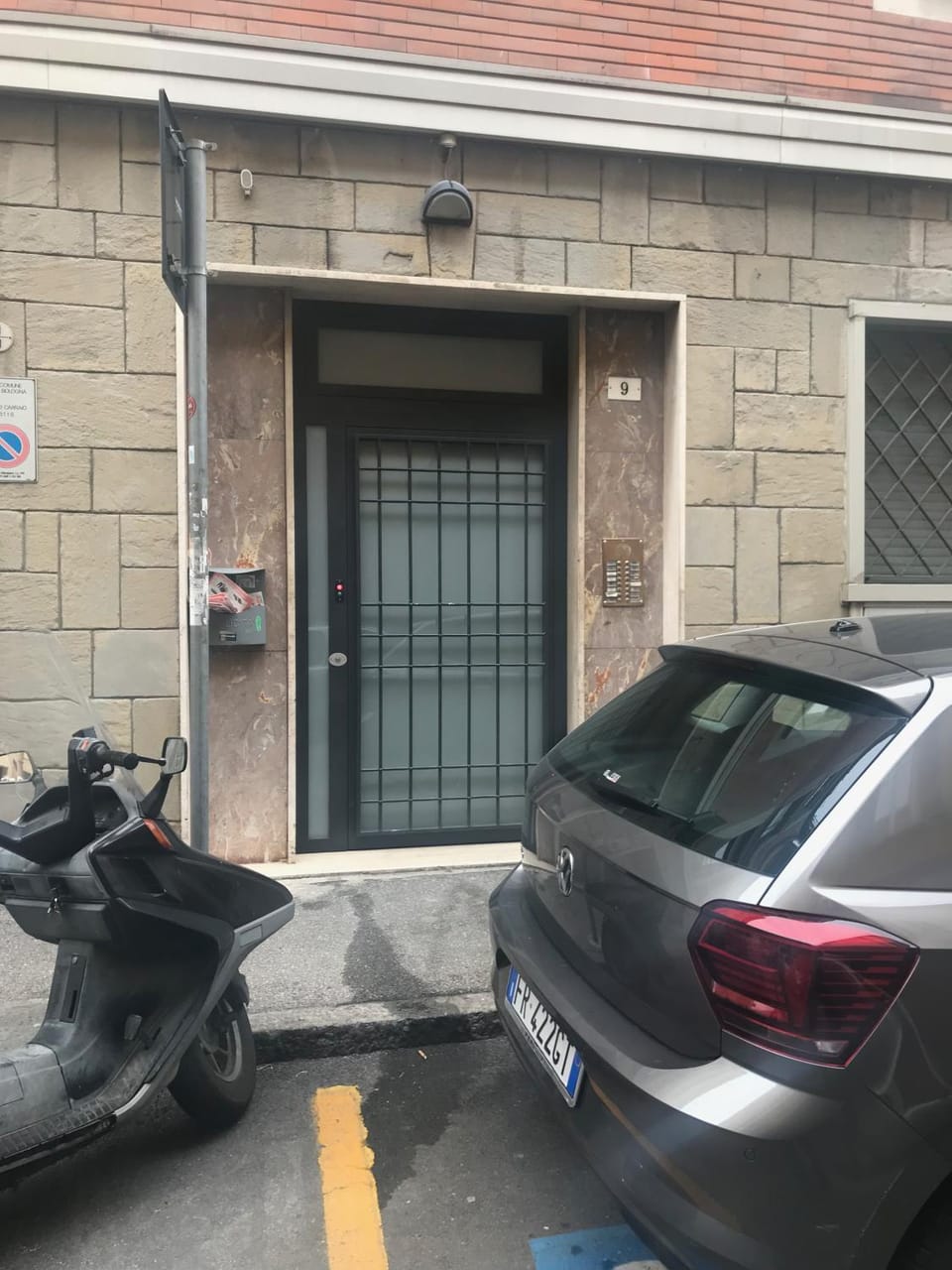 Property building, Facade/entrance