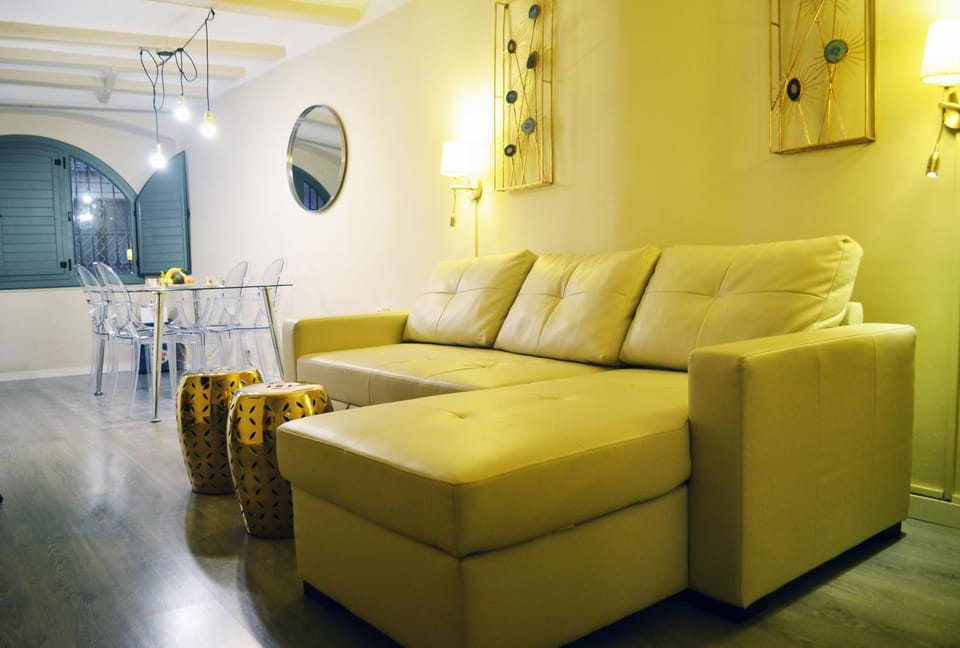 Living room, Lounge or bar