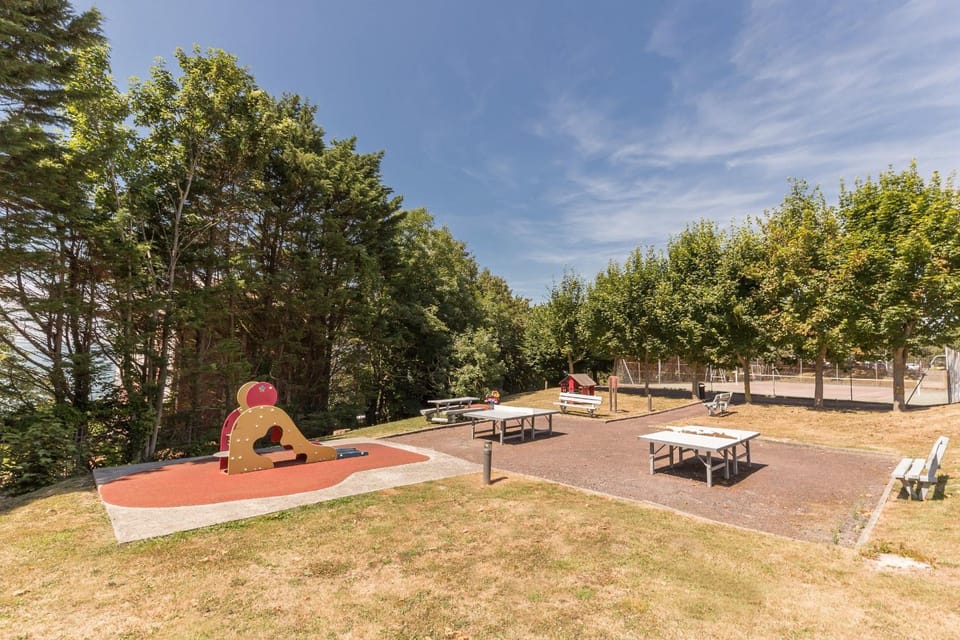 Children play ground, Table tennis