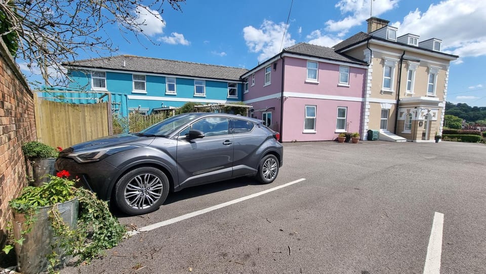 Property building, Parking