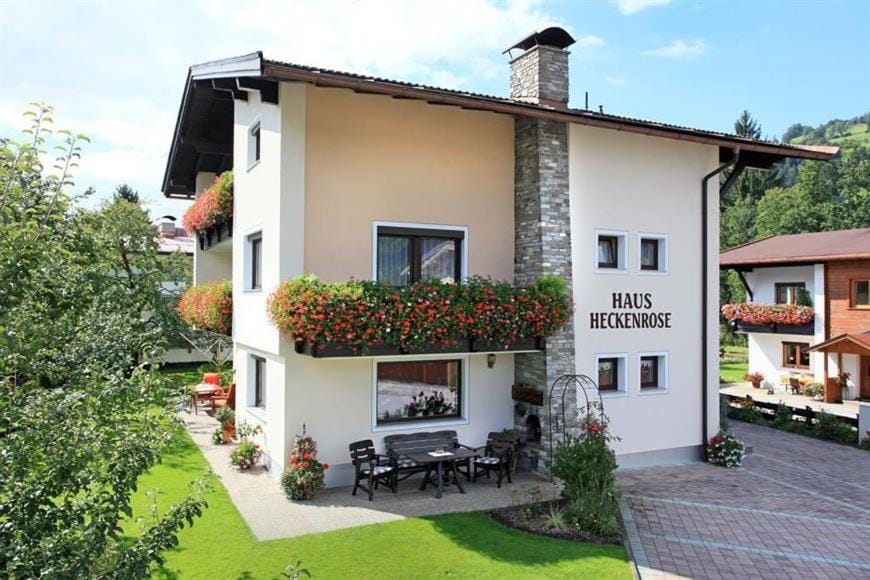 Haus Heckenrose Vacation rental in Salzburgerland