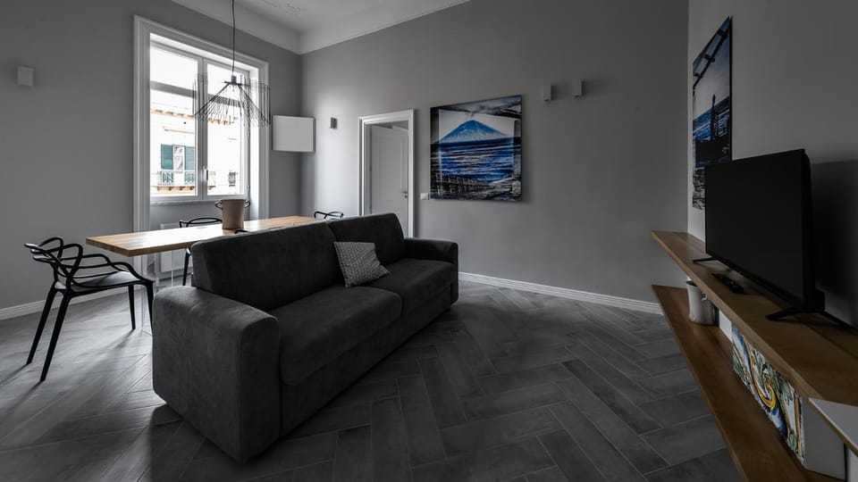 TV and multimedia, Living room, Dining area