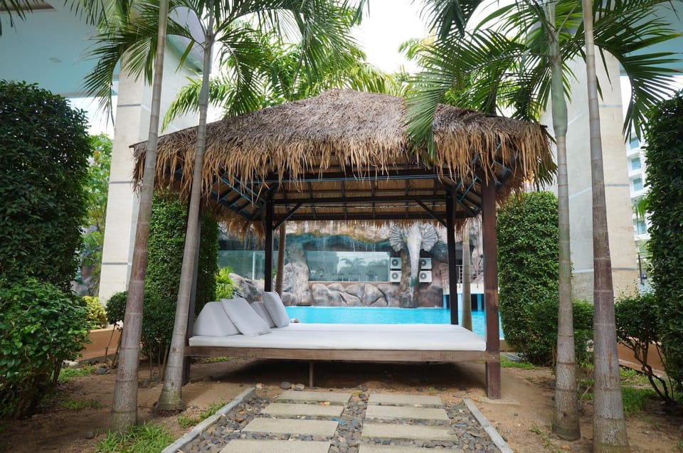 Garden, Swimming pool