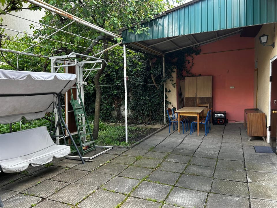 Garden, Dining area, Garden view