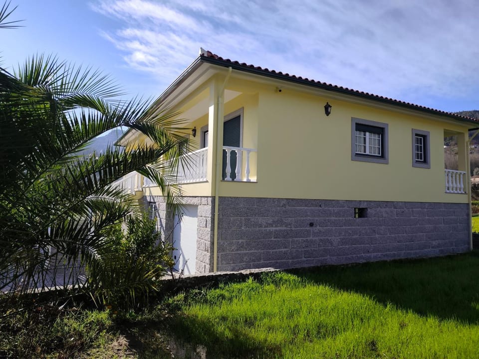 Casa do Reguengo House in Aveiro District, Portugal