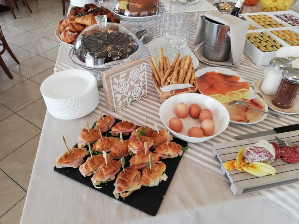 Breakfast, Continental breakfast, Drinks