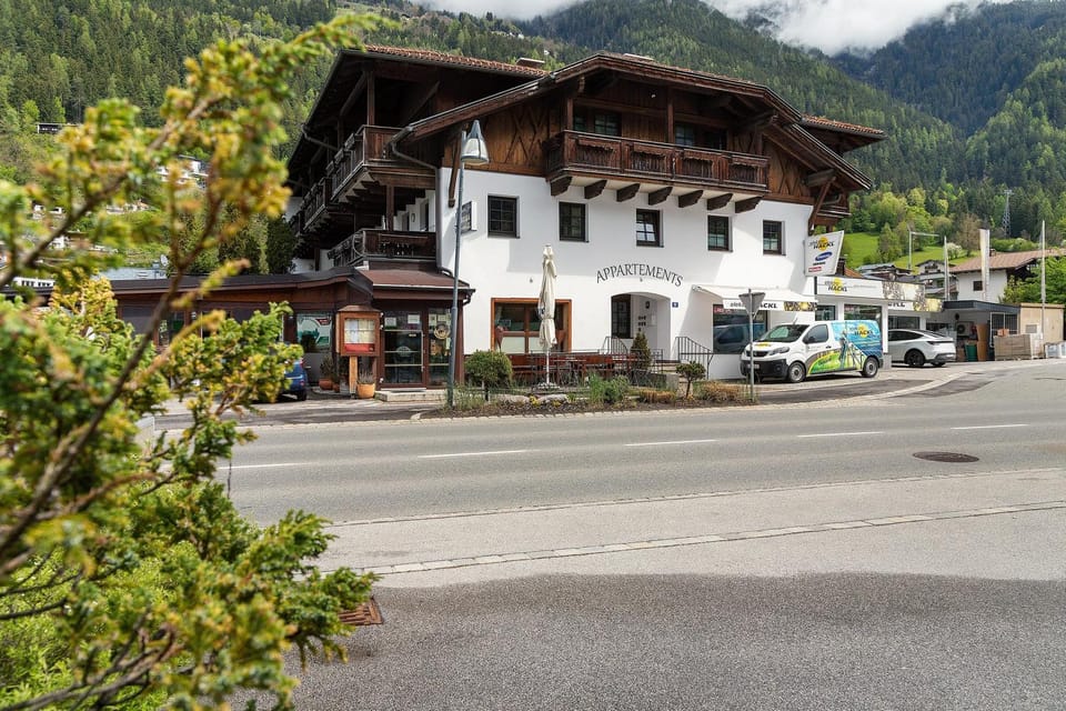 Appartement Azalea Oetz Apartment in Tyrol