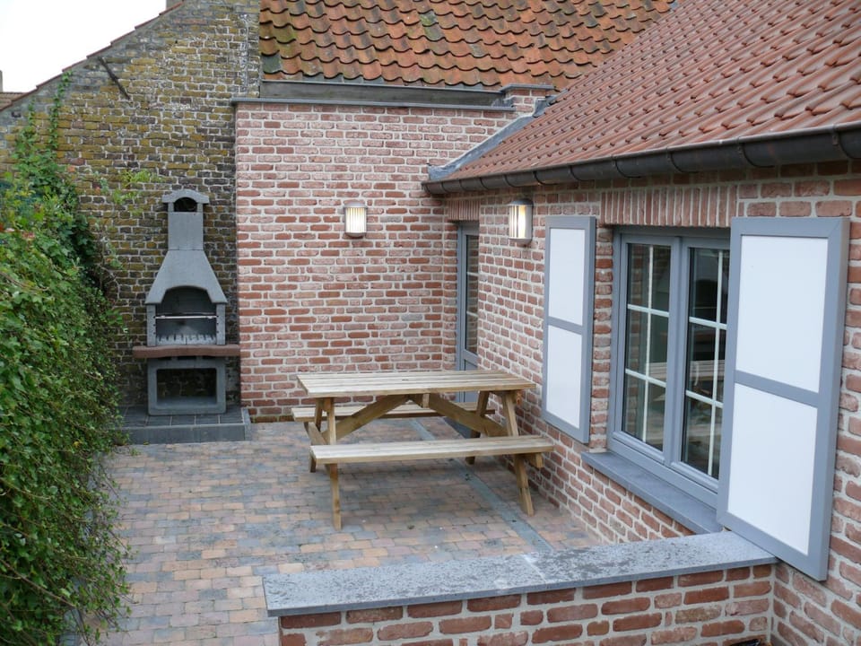 BBQ facilities, Garden, Balcony/Terrace