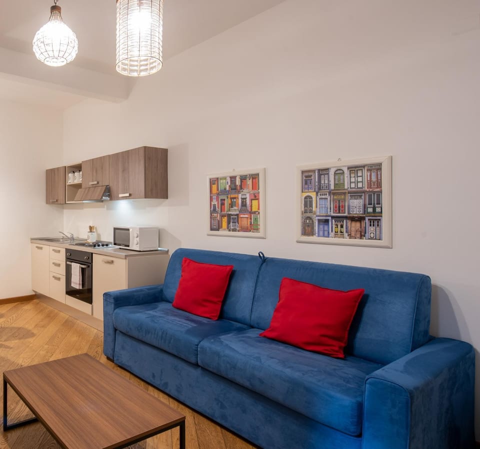 Kitchen or kitchenette, Living room, Seating area, Dining area, minibar, pet friendly, stove