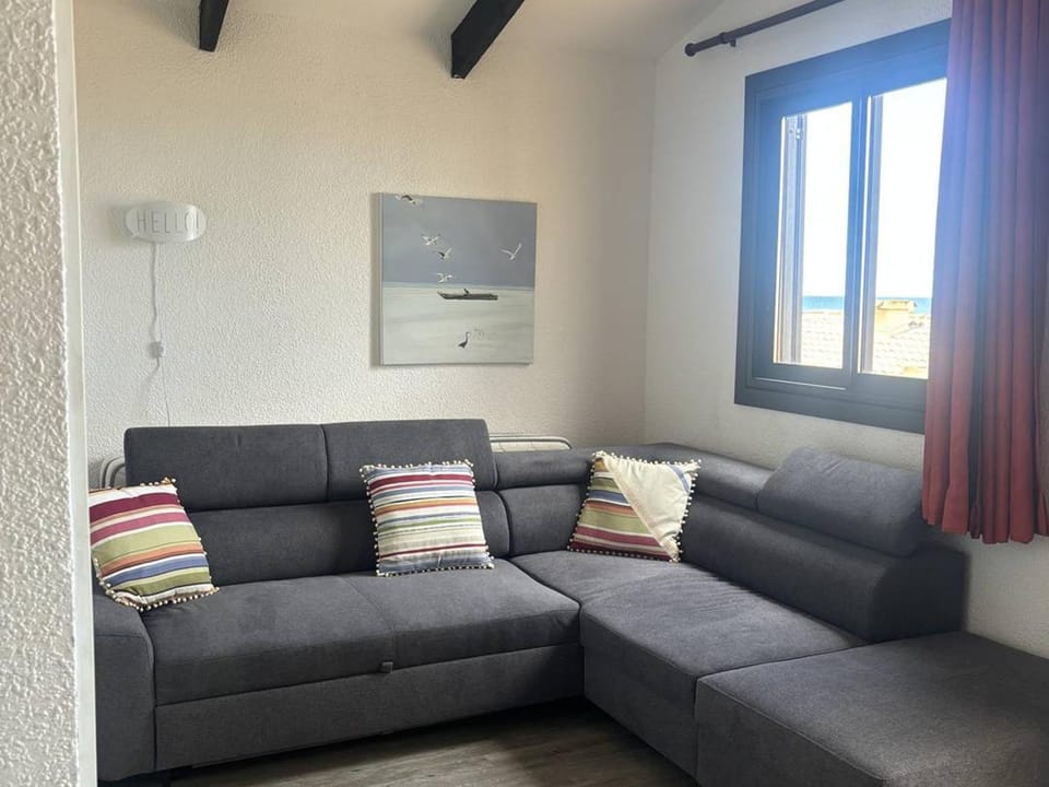 Maison T2 face mer avec parking privé, 4 couchages - FR-1-81-48 Villa in Leucate