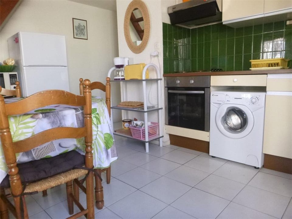 Villa T2 avec mezzanine, terrasse, parking privé, proche commerces et plage, calme, 6 couchages - FR-1-81-91 Villa in Leucate