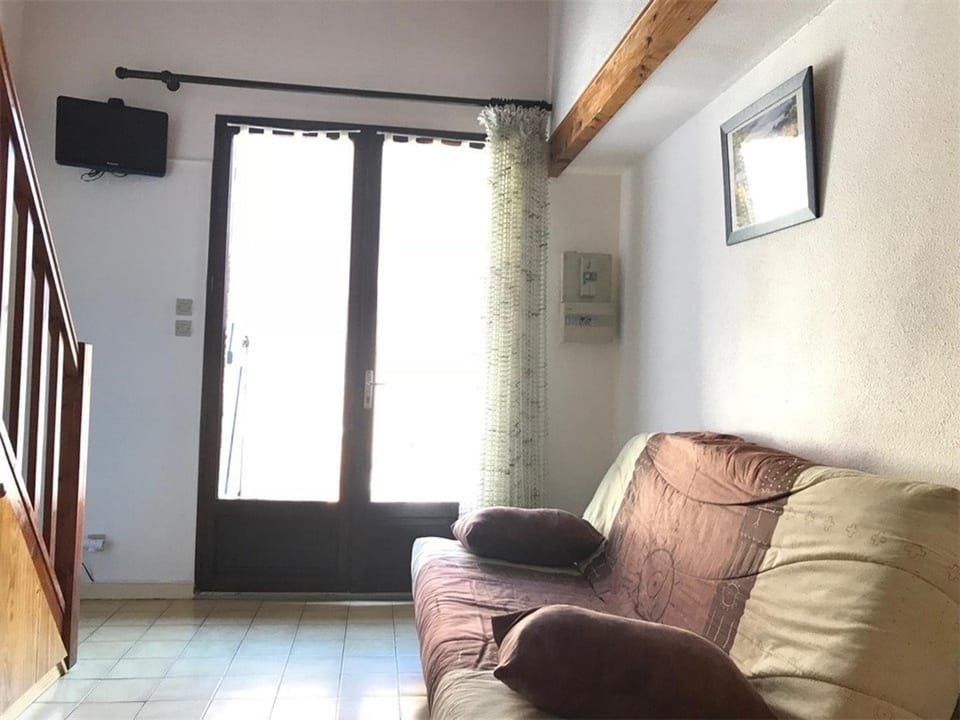 Pavillon T2 Mezzanine, 6 couchages, proche plage, terrasse, parking privé, TV, lave-linge - FR-1-81-92 Villa in Leucate