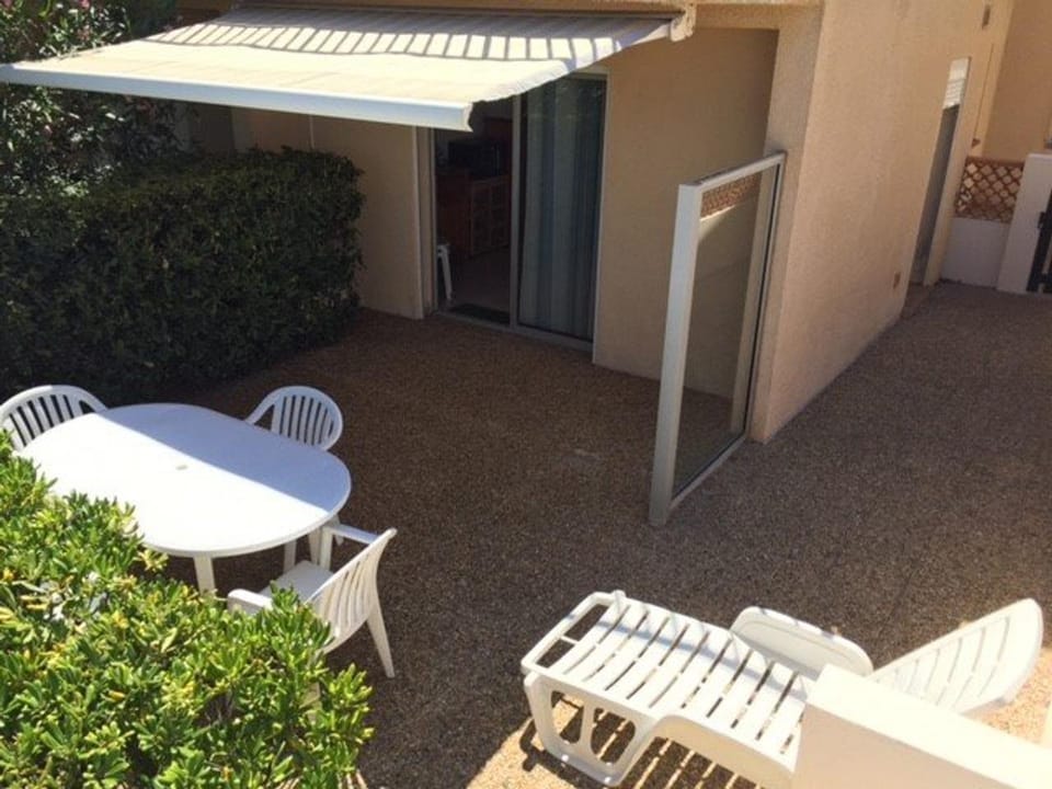 Appartement T3, 6 Pers, Pieds dans l'Eau au Barcarès, Terrasse et Parking - FR-1-81-157 Apartment in Le Barcarès