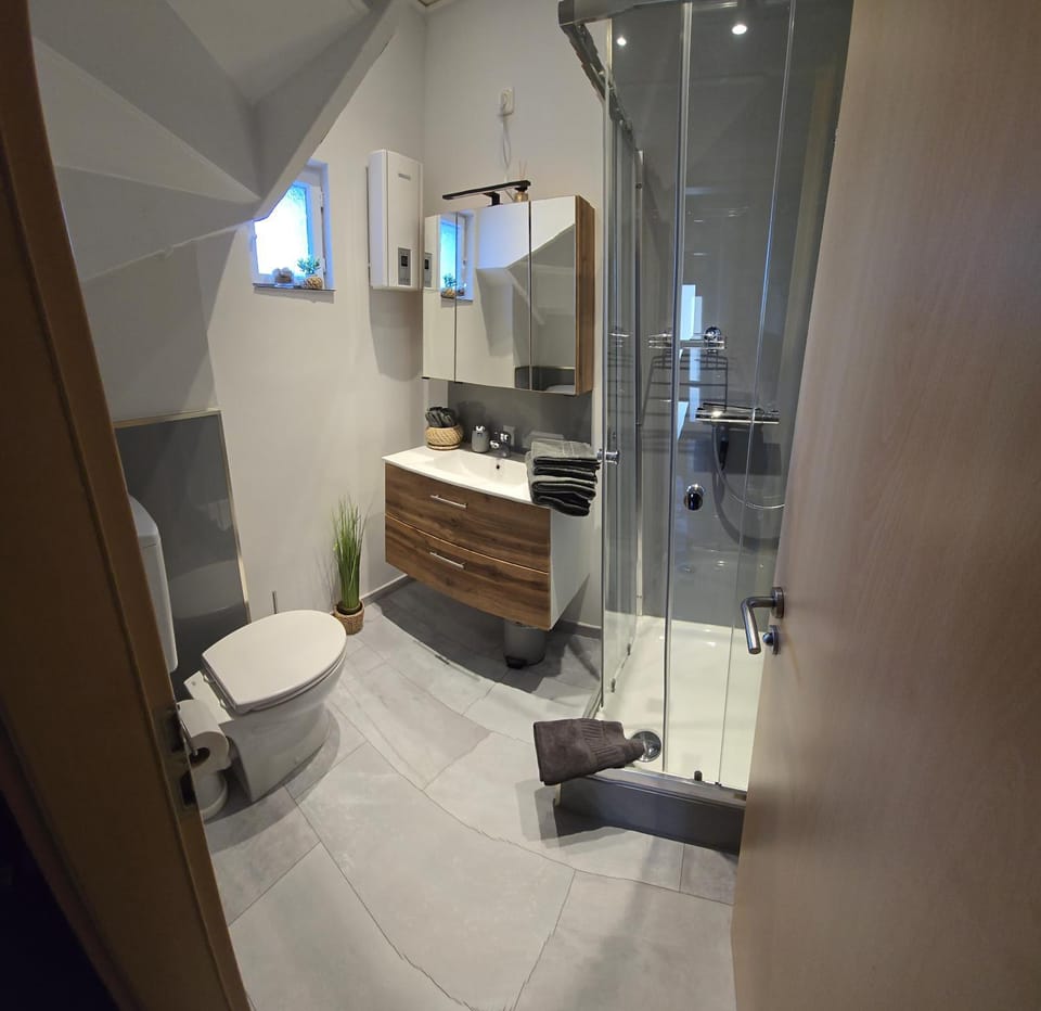 Shower, Bathroom