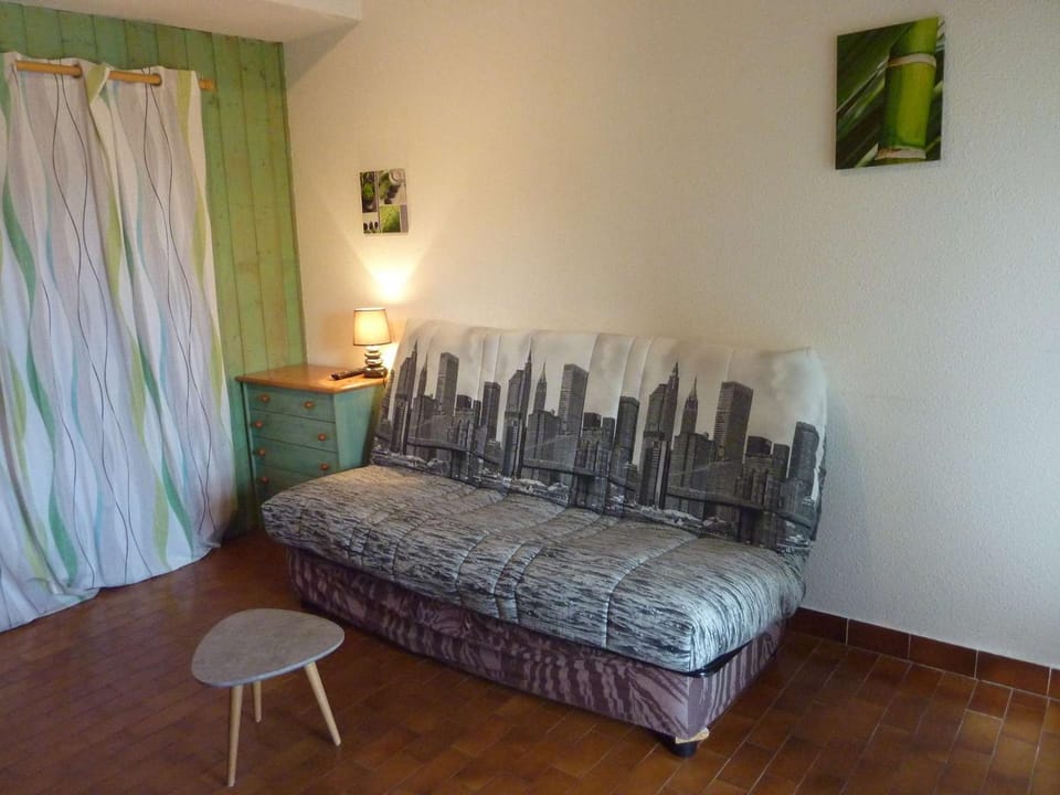 Appartement rénové 4 pers. proche plage, calme, parking, animaux acceptés - FR-1-387-131 Apartment in Marseillan