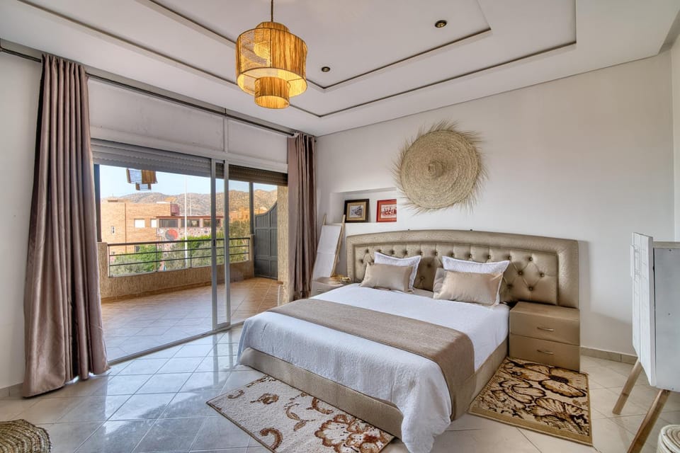 View (from property/room), Balcony/Terrace, Bedroom