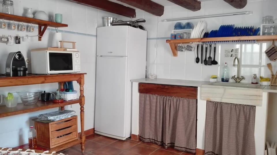 Coffee/tea facilities, Kitchen or kitchenette